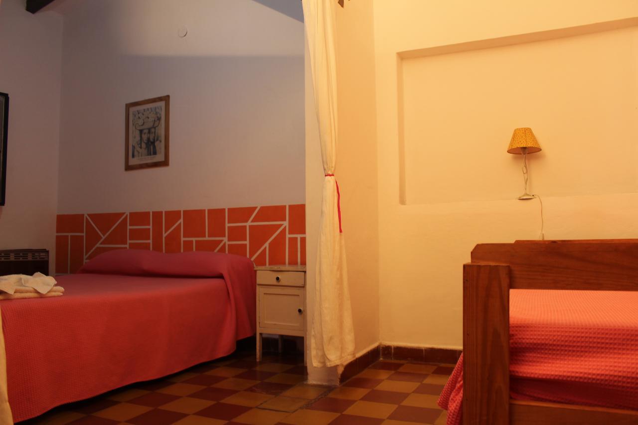 Los Manantiales Inn *