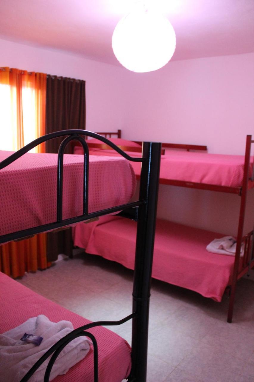 Los Manantiales Inn